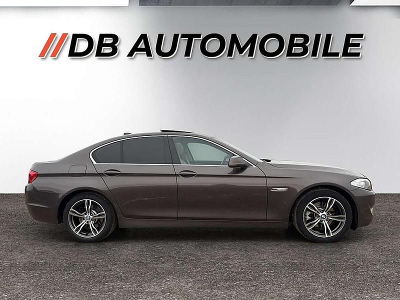 Gebraucht BMW 520 184 PS (135 kW) 2012 Braun Limousine