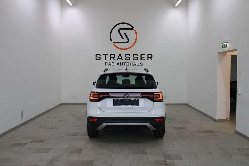 Gebraucht VW T-Cross Life 95 PS (69 kW) 2023 Weiss  normal SUV