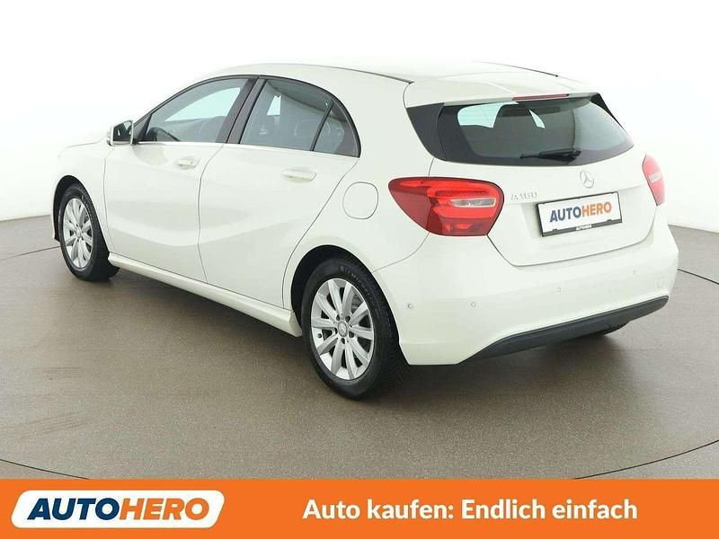 Gebraucht Mercedes A160 Style 102 PS (75 kW) 2016 Weiß Kleinwagen