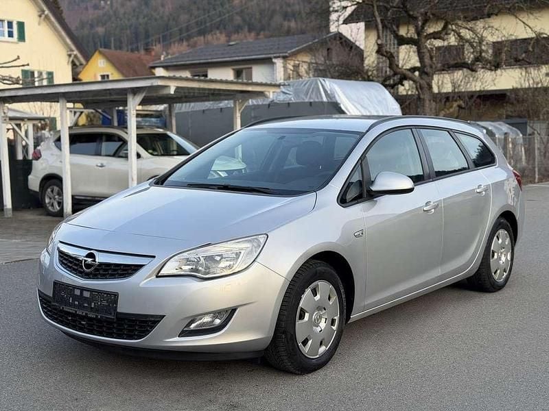 Gebraucht Opel Astra 110 PS (80 kW) 2012 Kombi