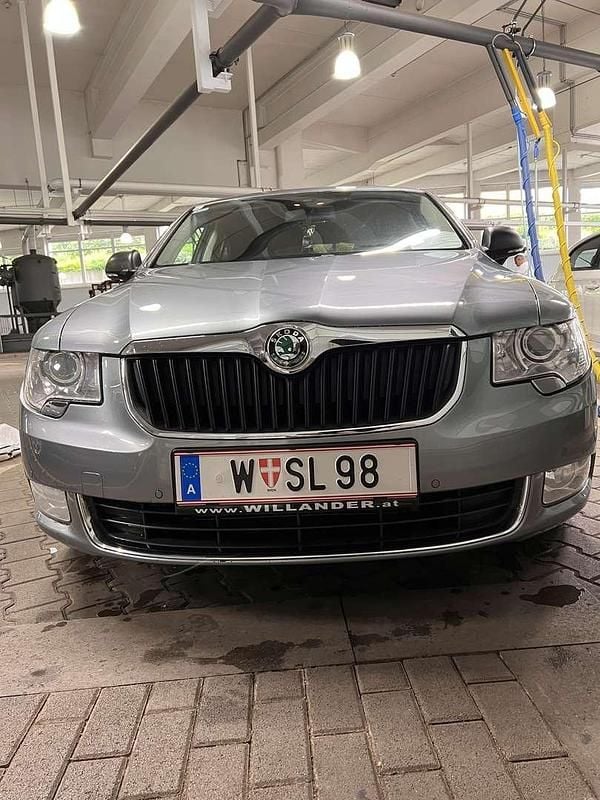 Gebraucht 2012 Skoda Superb Elegance Limousine | € 7.899 (Fairer Preis) - Bild 1/4