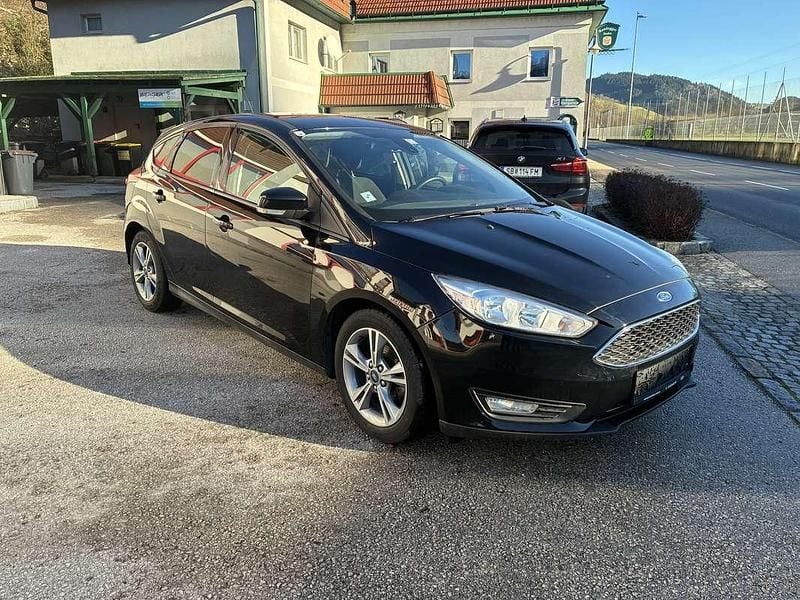 Gebraucht Ford Focus Ambiente 101 PS (74 kW) 2016 Limousine