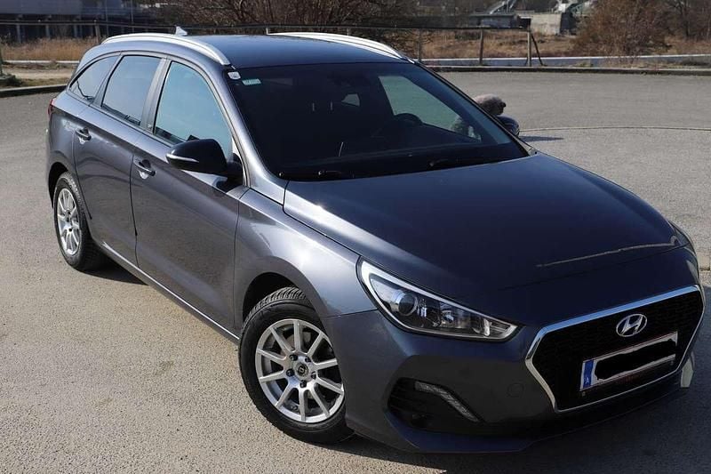 Gebraucht Hyundai i30 GO! 99 PS (72 kW) 2018 Grau Kombi