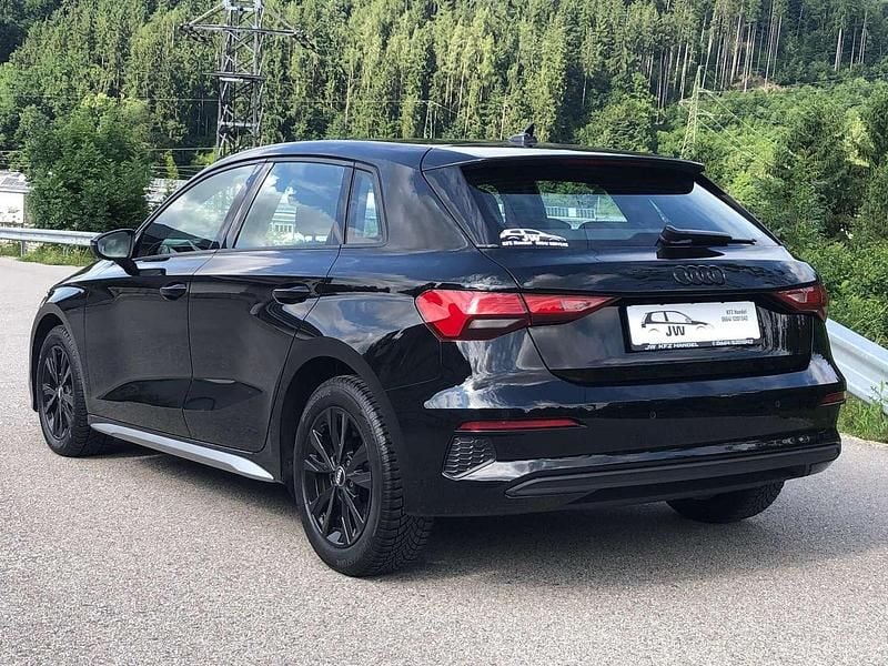 Gebraucht Audi A3 110 PS (80 kW) 2021 Grau Limousine