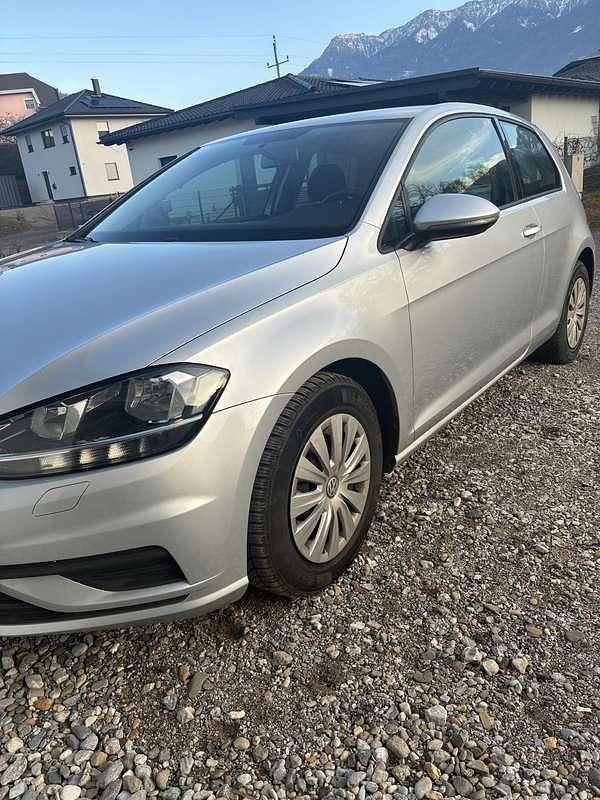 Gebraucht VW Golf VII Comfortline 116 PS (85 kW) 2018 Limousine