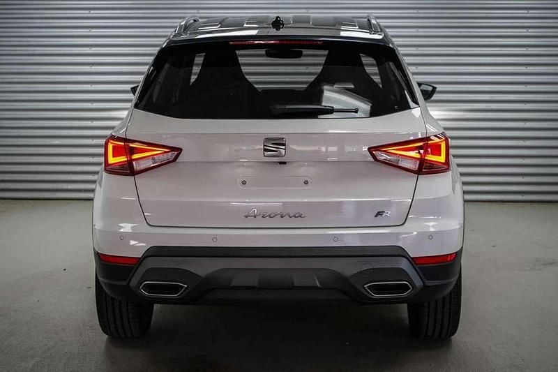 Neu Seat Arona FR 150 PS (110 kW) 2025 Weiß SUV