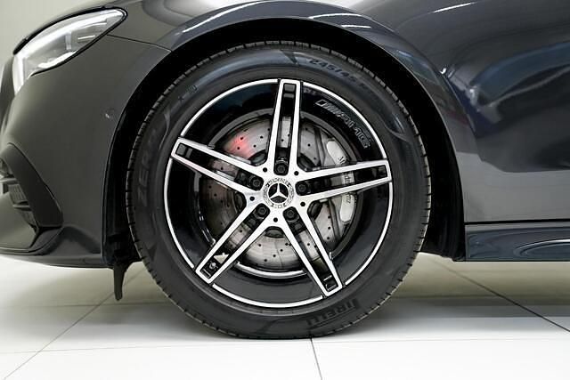 Gebraucht Mercedes E300 Edition 197 PS (144 kW) 2024 Grau Limousine