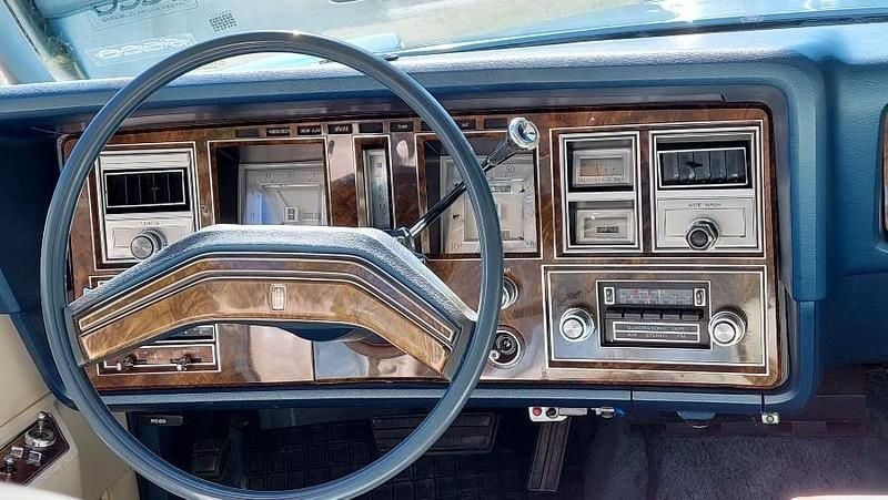 Gebraucht Lincoln Continental 208 PS (152 kW) 1978 Hellblau Limousine