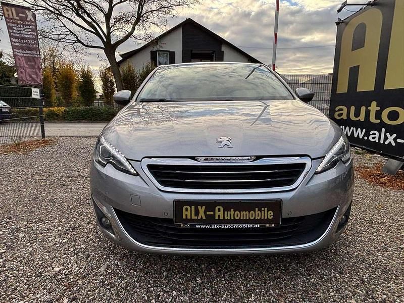 Gebraucht Peugeot 308 Active 99 PS (72 kW) 2015 Limousine