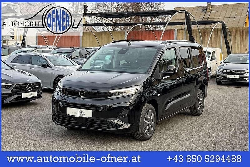 Neu Opel Combo Edition 131 PS (96 kW) 2025 Schwarz Kombi