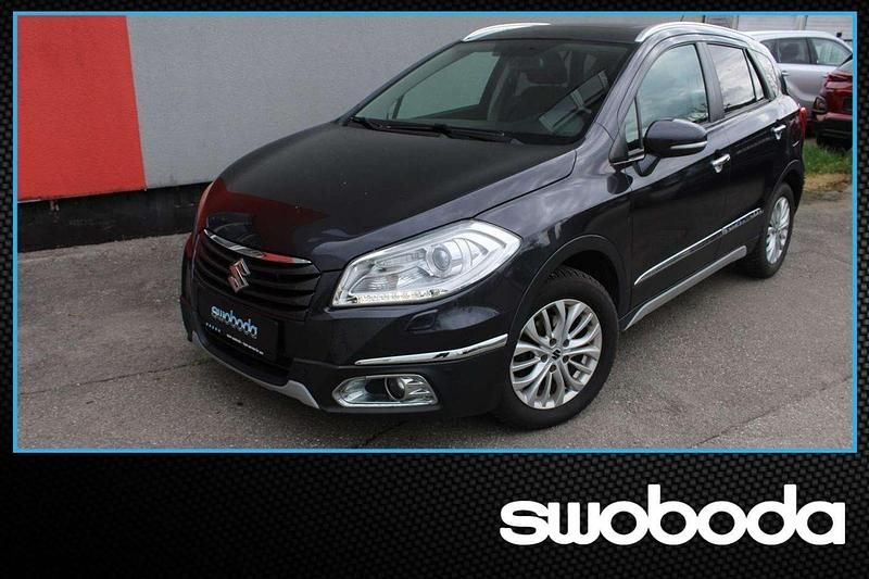 Grau Gebraucht 2013 Suzuki SX4 S-Cross SUV | € 12.900 (Teuer) - Bild 1/4