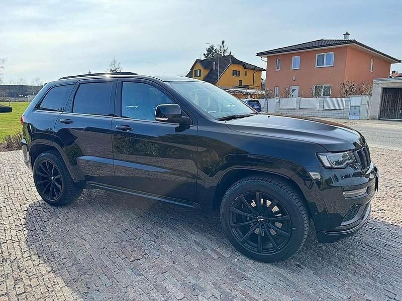 Gebraucht Jeep Grand Cherokee Limited 190 PS (139 kW) 2019 Schwarz SUV