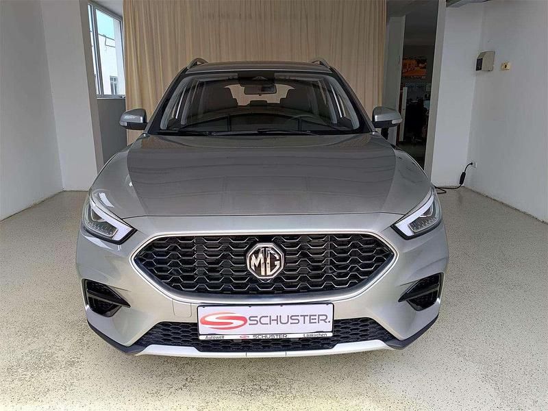 Neu MG ZS Comfort 106 PS (77 kW) 2025 Cosmicsilber Limousine