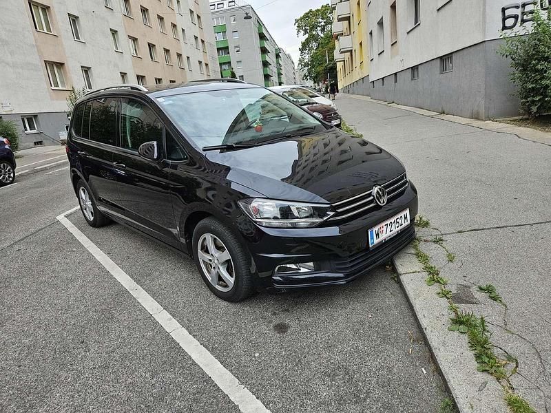 Gebraucht VW Touran Comfortline 116 PS (85 kW) 2017 Van / Kleinbus