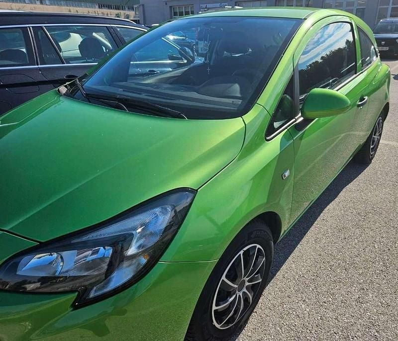 Grün Gebraucht 2016 Opel Corsa Limousine | € 7.500 (Guter Preis) - Bild 1/4