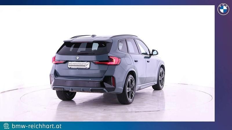 Gebraucht BMW X1 Efficient Dynamics 156 PS (114 kW) 2022 Cape york green SUV