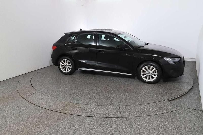 Gebraucht Audi A3 116 PS (85 kW) 2022 Schwarz Limousine