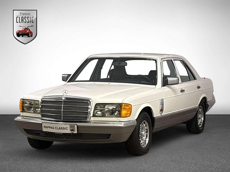 Weiß Gebraucht 1985 Mercedes 300 Limousine | € 32.000 - Bild 1/4
