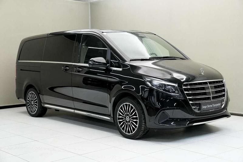 Gebraucht Mercedes V300 Exclusive 237 PS (174 kW) 2025 Schwarz Van / Kleinbus