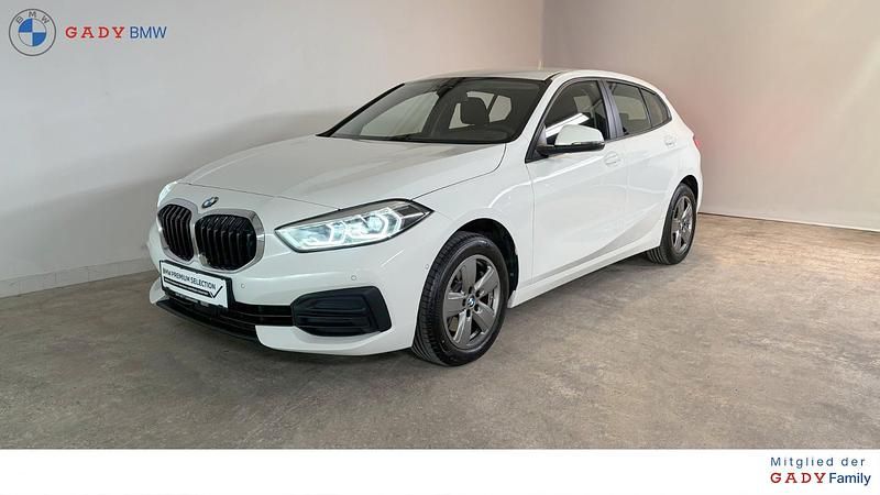 Gebraucht BMW 118 Advantage 150 PS (110 kW) 2023 Alpinweiss Kleinwagen