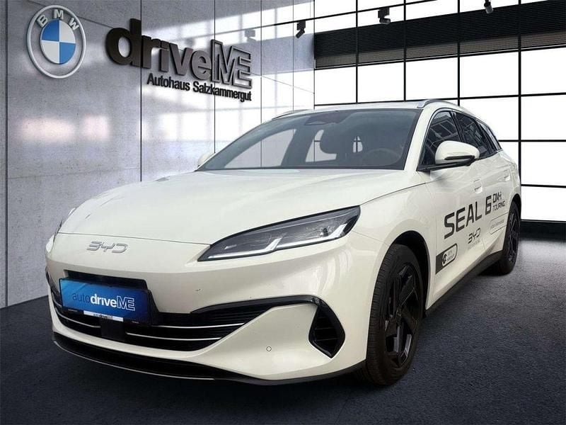 Gebraucht BYD Seal Comfort 72 kW (98 PS) 2025 Beige Limousine