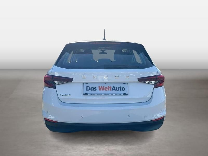 Neu Skoda Fabia Essence 95 PS (69 kW) 2026 Weiss  normal Kleinwagen