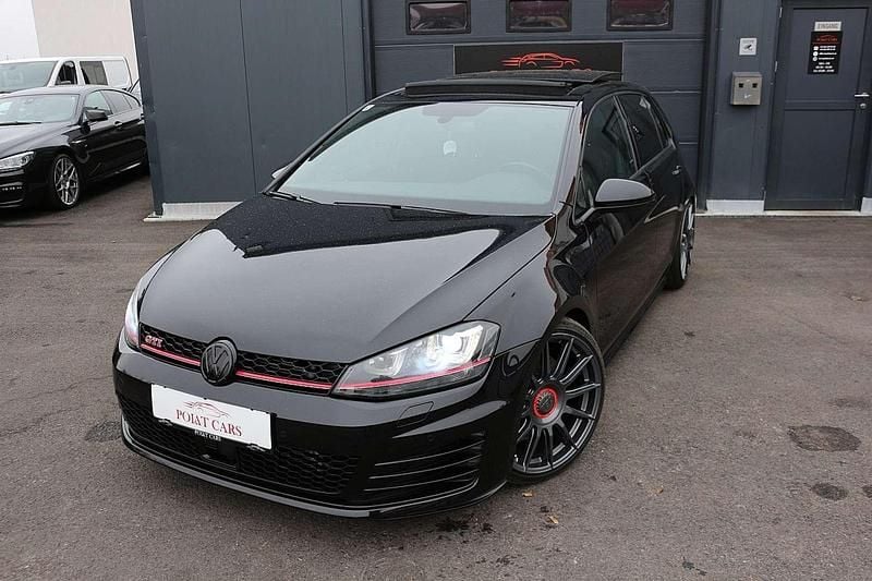 Schwarz Gebraucht 2015 VW Golf VII GTI Limousine | € 18.490 (Fairer Preis) - Bild 1/4