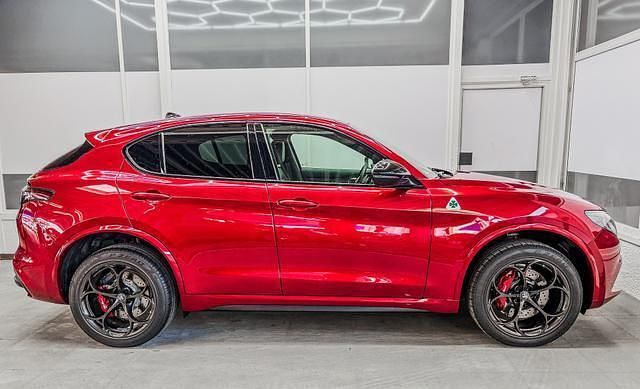 Neu Alfa Romeo Stelvio 519 PS (381 kW) 2025 Rot sonderlackierung SUV