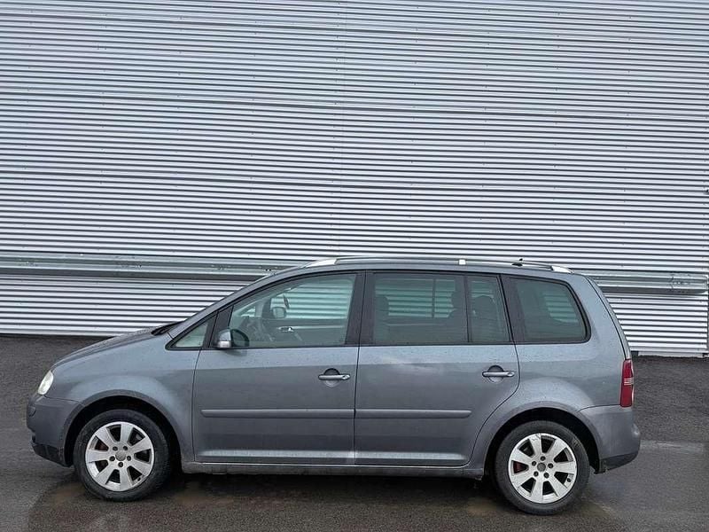Gebraucht VW Touran Highline 140 PS (102 kW) 2004 Grau Van / Kleinbus