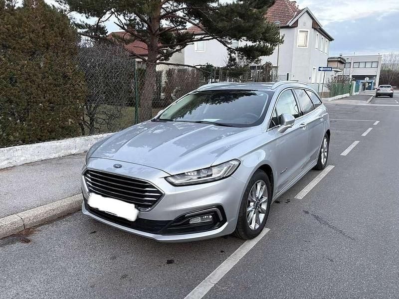 Gebraucht Ford Mondeo Titanium 140 PS (102 kW) 2020 Kombi