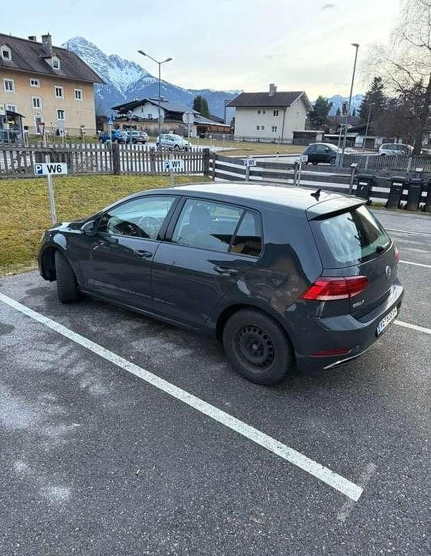 Gebraucht VW Golf VII Comfortline 125 PS (91 kW) 2017 Limousine