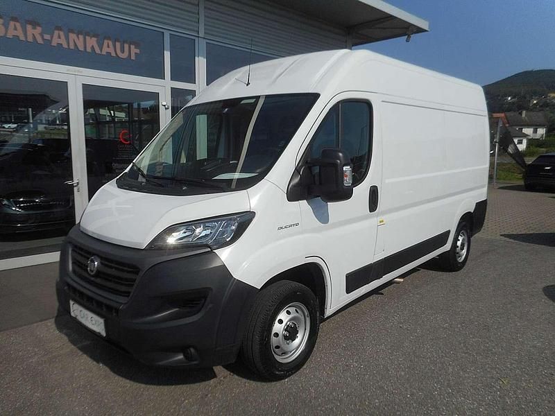 Weiß Gebraucht 2021 Fiat Ducato Van | € 23.802 (Guter Preis) - Bild 1/4