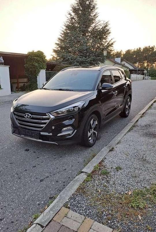 Gebraucht 2016 Hyundai Tucson SUV | € 13.500 - Bild 1/4