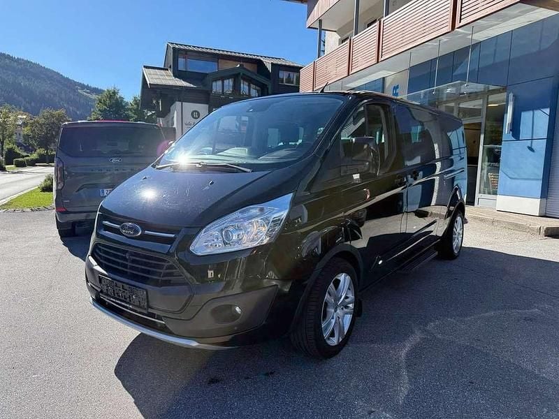 Schwarz Gebraucht 2016 Ford Tourneo Titanium Van / Kleinbus | € 26.990 - Bild 1/4