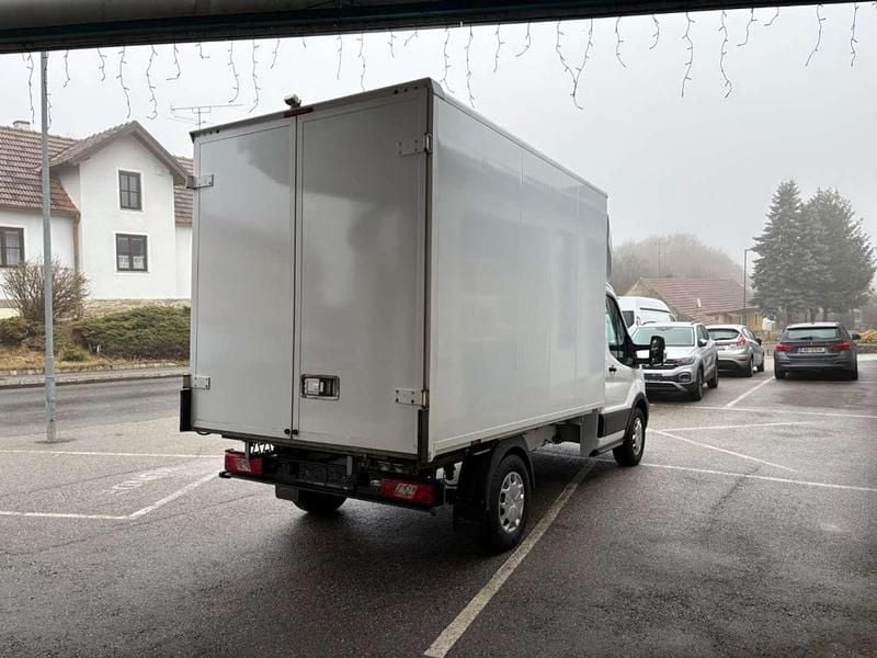 Gebraucht Ford Transit Trend 131 PS (96 kW) 2021 Weiß Van