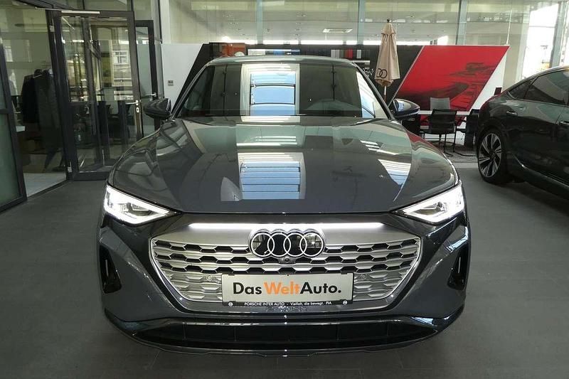 Gebraucht Audi Q8 e-tron Business 158 kW (215 PS) 2024 Grau SUV