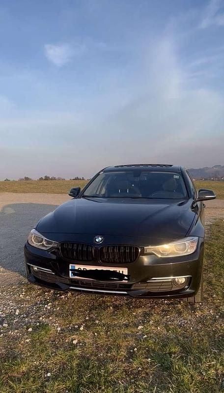 Gebraucht BMW 318 Luxury Line 143 PS (105 kW) 2014 Schwarz Limousine