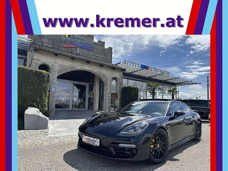Schwarz Gebraucht 2017 Porsche Panamera Turbo S Limousine | € 64.900 - Bild 1/4