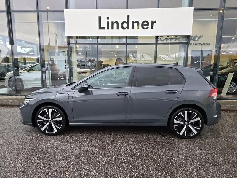 Gebraucht VW Golf VIII 204 PS (150 kW) 2025 Mittelgrau  metallic Limousine