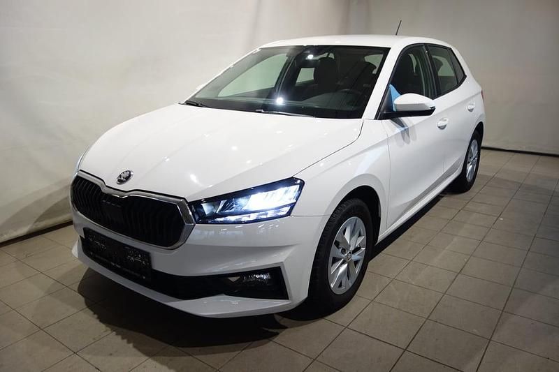 Gebraucht Skoda Fabia Ambition 65 PS (47 kW) 2022 Weiss  normal Kleinwagen