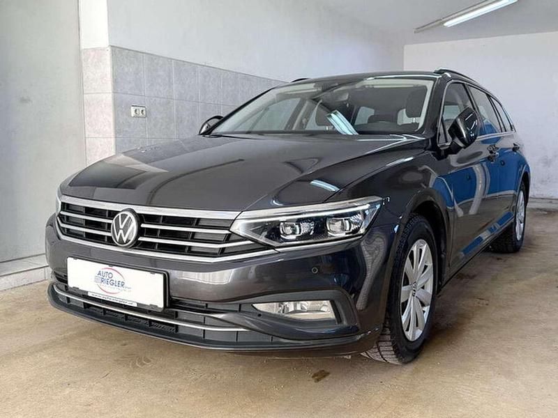 Gebraucht VW Passat Business 122 PS (89 kW) 2020 Grau Kombi