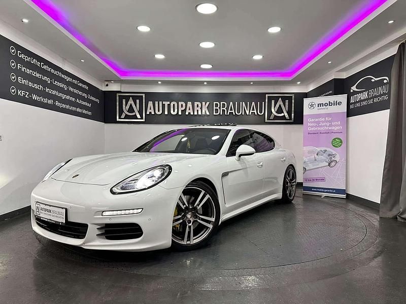 Weiß Gebraucht 2013 Porsche Panamera Limousine | € 32.999 - Bild 1/4