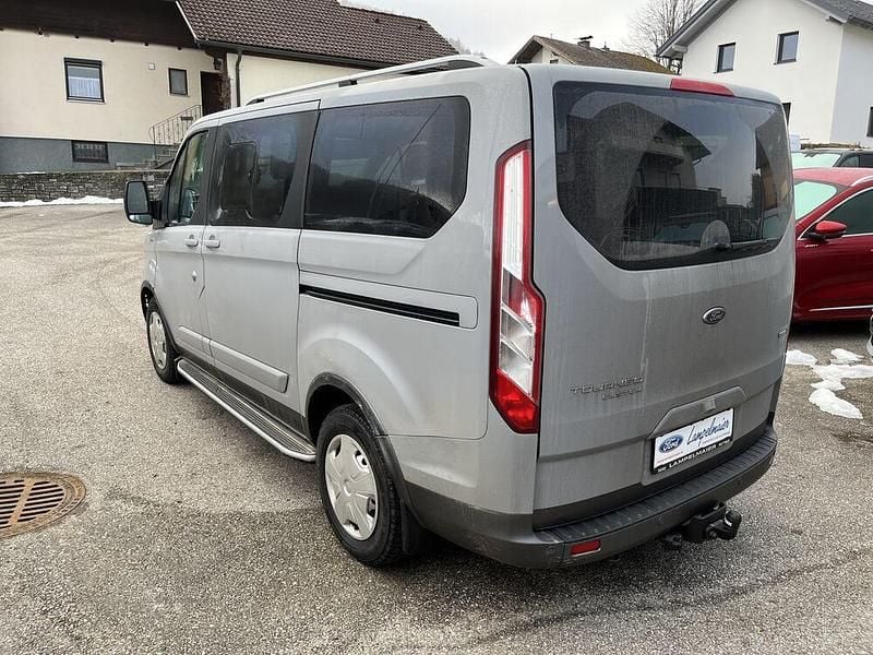 Gebraucht Ford Tourneo Active 150 PS (110 kW) 2022 Grau Van / Kleinbus