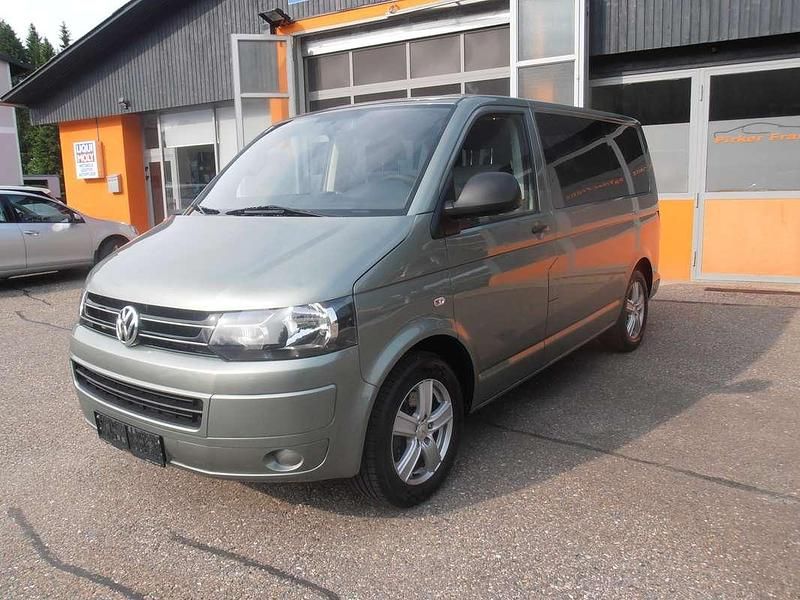 Gebraucht VW Multivan Startline 140 PS (102 kW) 2011 Van