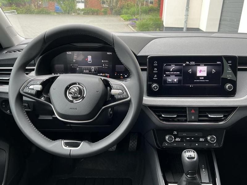 Neu Skoda Scala Selection 116 PS (85 kW) 2025 Kleinwagen