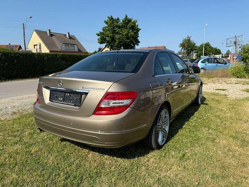 Gebraucht Mercedes C200 184 PS (135 kW) 2007 Beige Limousine