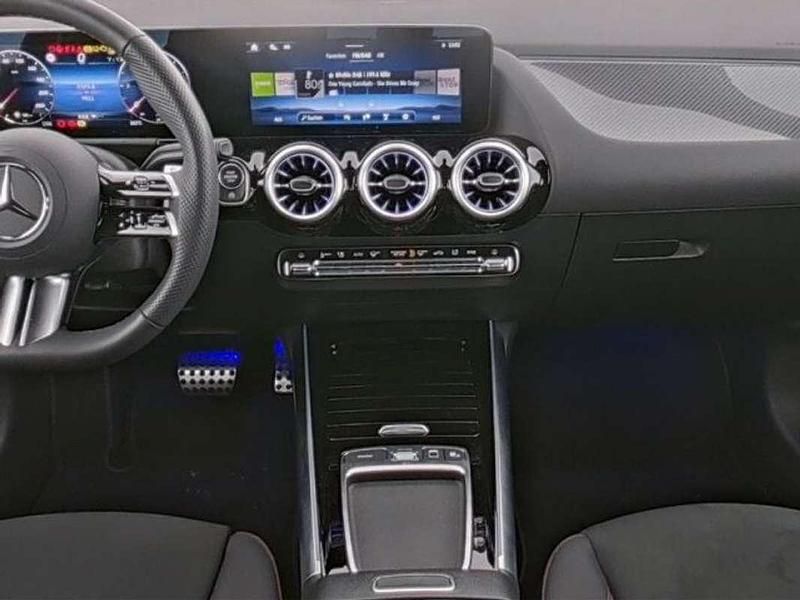 Gebraucht Mercedes B220 Premium 190 PS (139 kW) 2025 Grau Van / Kleinbus