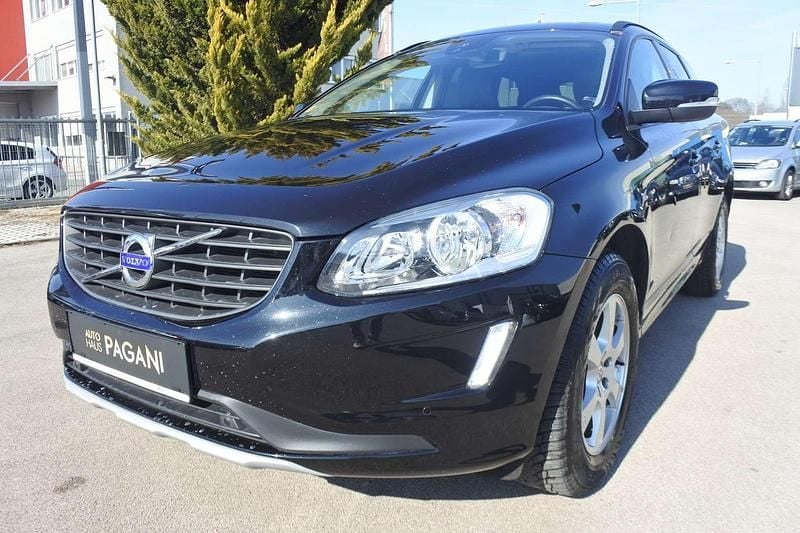 Gebraucht Volvo XC60 Dynamic 190 PS (139 kW) 2016 SUV