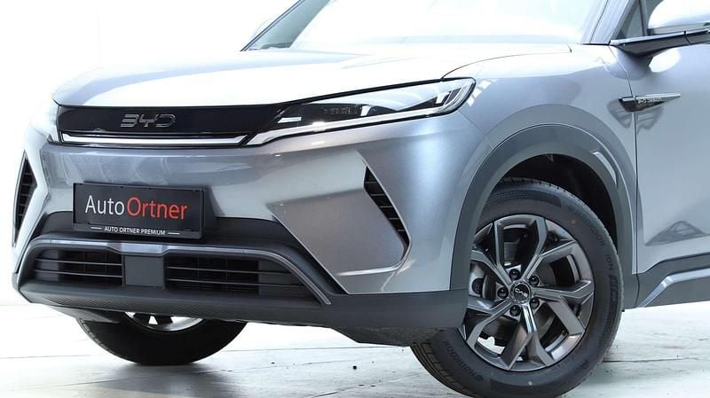 Neu BYD Atto 2 Active 130 kW (177 PS) 2025 Grau SUV