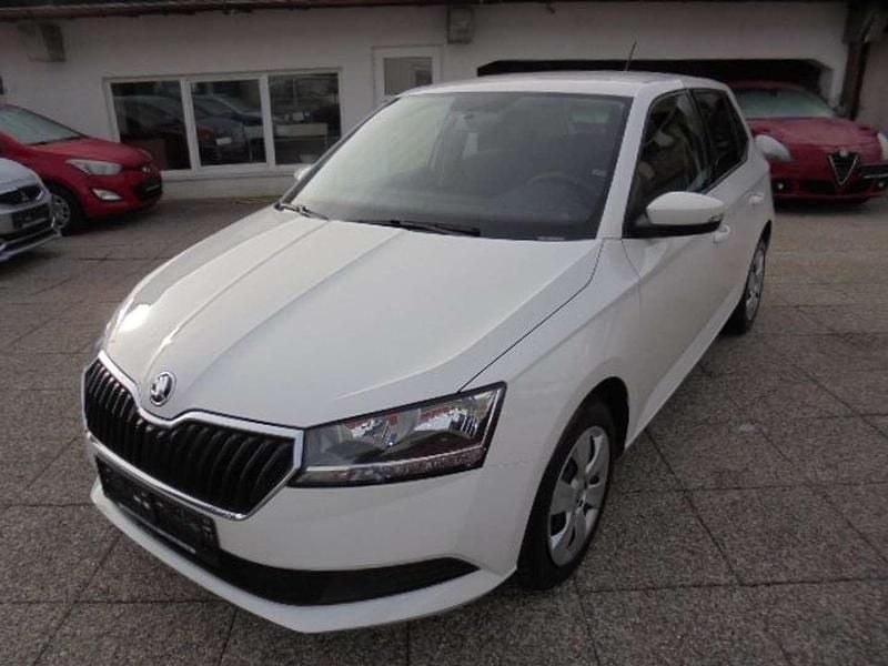 Weiß Gebraucht 2020 Skoda Fabia Limousine | € 9.990 (Fairer Preis) - Bild 1/4